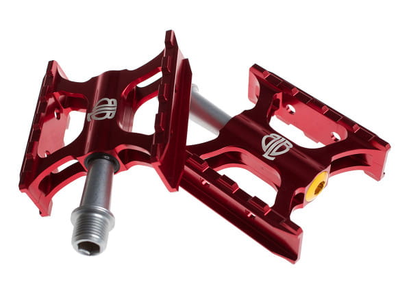 blb track pedals